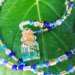 Beaded necklace with pendant